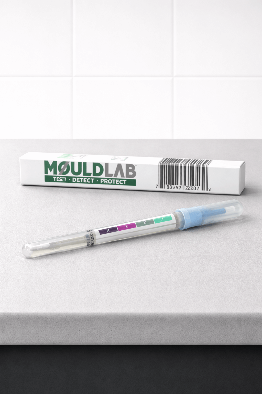 Comfort package for mould testing, featuring MouldLab test kit for detecting and protecting against mould.